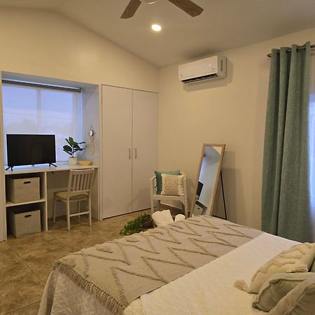 Rooi Santo Residence Palm Beach Dış mekan fotoğraf