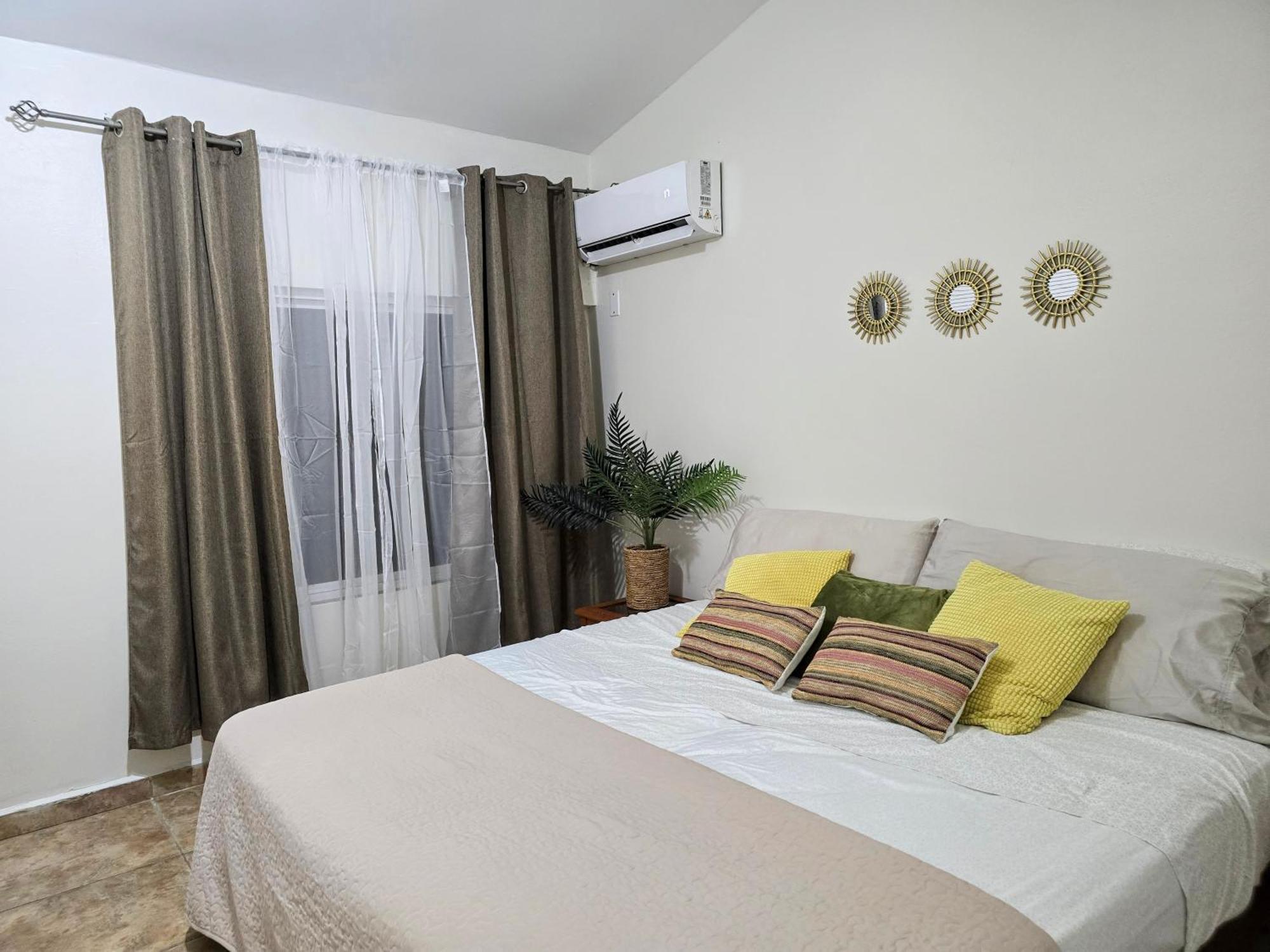 Rooi Santo Residence Palm Beach Dış mekan fotoğraf