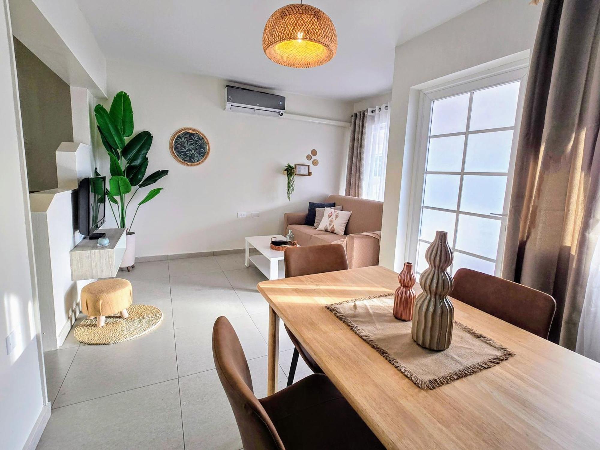 Rooi Santo Residence Palm Beach Dış mekan fotoğraf